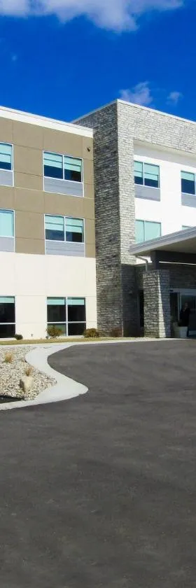 Holiday Inn Express & Suites Coldwater by IHG，位于科尔德沃特的酒店