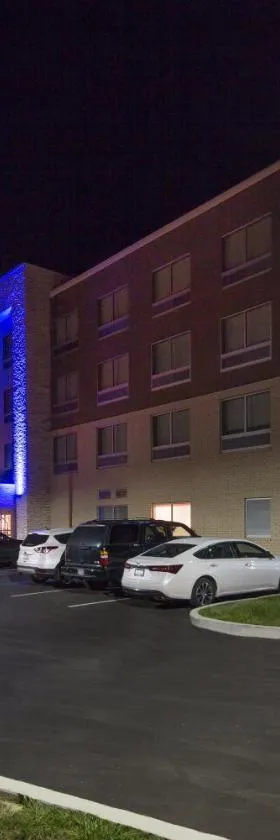 Holiday Inn Express & Suites - Indianapolis NW - Zionsville by IHG，位于Whitestown的酒店