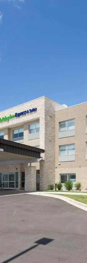 Holiday Inn Express & Suites - Gaylord by IHG，位于盖洛德的酒店