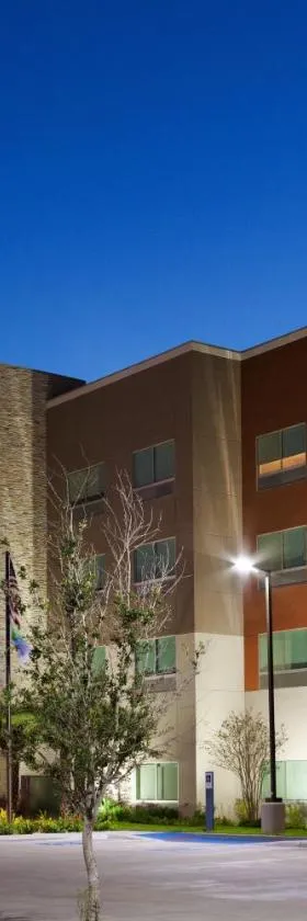 麦卡伦爱丁堡区智选假日酒店，位于爱丁堡的酒店