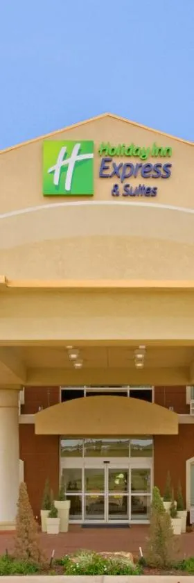 斯维特沃特快捷假日酒店，位于斯威特沃特的酒店