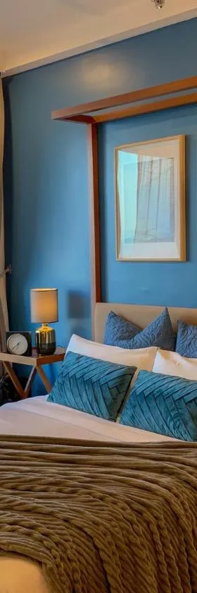 Deluxe Holiday Studio Suite at Timurbay with Seaview，位于Kampung Sungai Karang的酒店