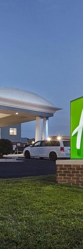 Holiday Inn Express & Suites Culpeper by IHG，位于库尔佩珀的酒店