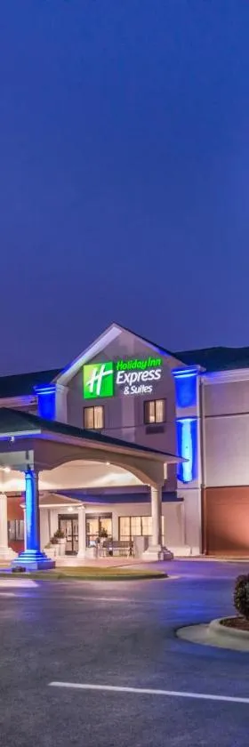 洛诺克I-40智选假日套房酒店，位于Lonoke的酒店