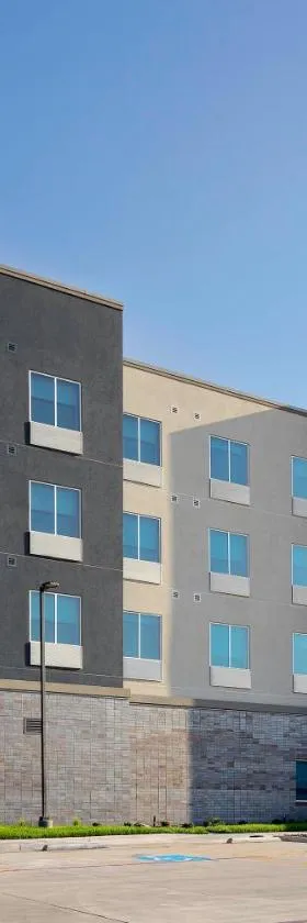 Holiday Inn Express & Suites Lubbock Central - Univ Area by IHG，位于拉伯克的酒店