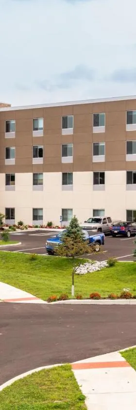 Holiday Inn Express & Suites - Elkhart North by IHG，位于埃尔克哈特的酒店