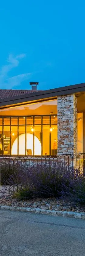 Terre de Provence Hôtel & Spa，位于莱蓬特的酒店