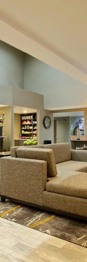 Holiday Inn Express Hotel & Suites - Paso Robles by IHG，位于佩索罗伯斯的酒店