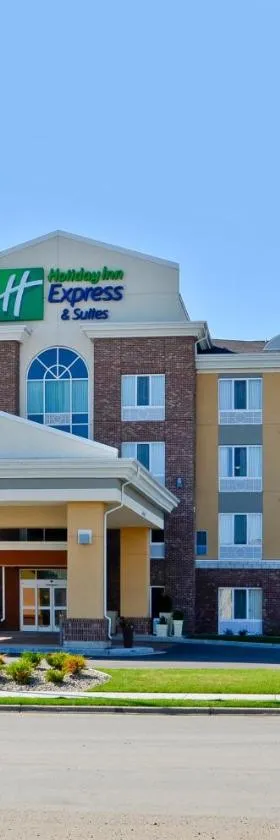 Holiday Inn Express & Suites - Williston by IHG，位于威利斯顿的酒店