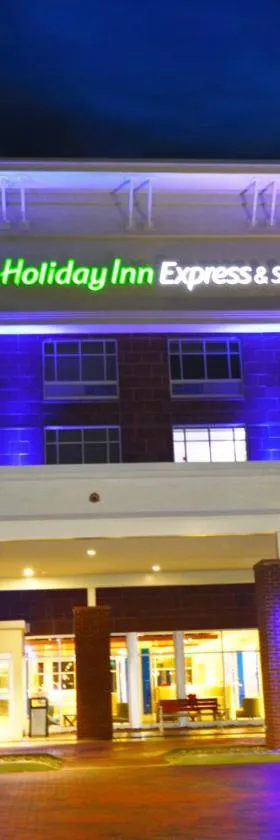 Holiday Inn Express & Suites Toledo South - Perrysburg by IHG，位于Perrysburg Heights的酒店