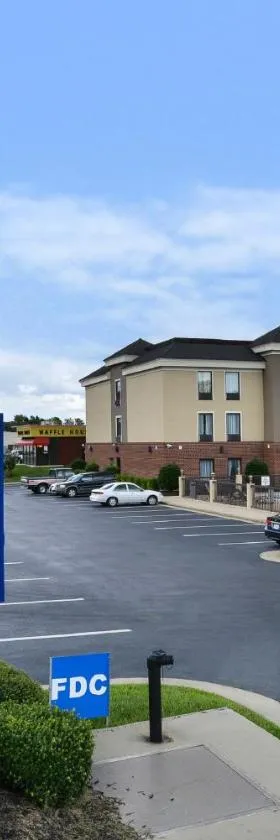 Holiday Inn Express Hotel & Suites Petersburg/Dinwiddie by IHG，位于彼得斯堡的酒店