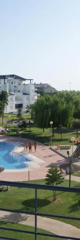 Apartamento en Bahia Golf - Costa Ballena，位于科斯塔巴伦娜的酒店