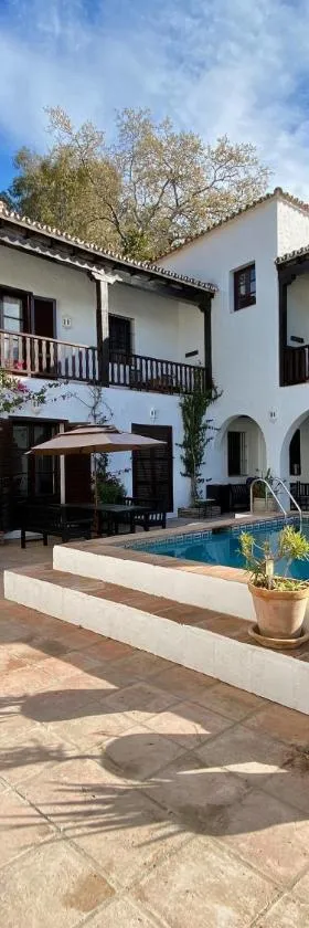 El Molino Estepona，位于埃斯特波纳的酒店