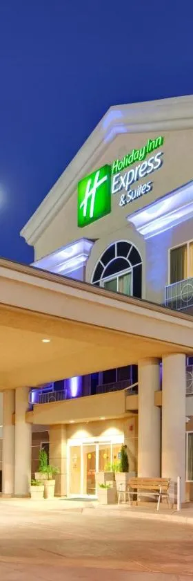 波特维尔快捷假日酒店，位于波特维尔的酒店