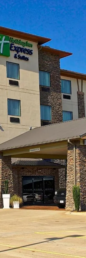 赫伯斯普林斯智选假日酒店及套房，位于Heber Springs的酒店