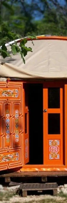 Les yourtes de Bascot，位于Vaylats的酒店