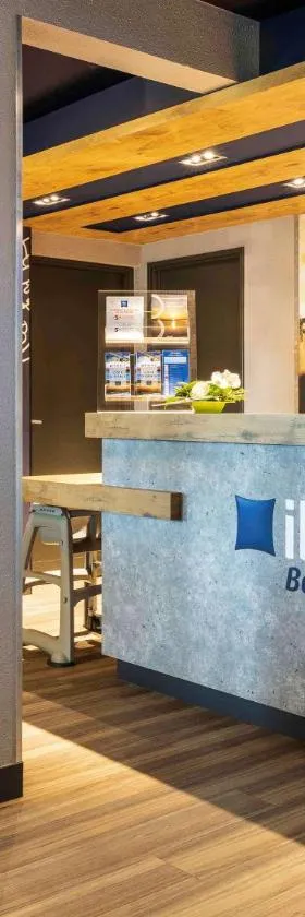 宜必思快捷贝克苏梅尔酒店，位于滨海贝尔克的酒店