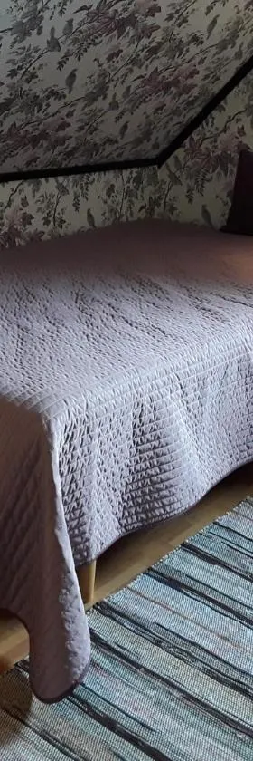 Naturnära enkel rum B&B i Uppsala Ramstalund，位于乌普萨拉的酒店