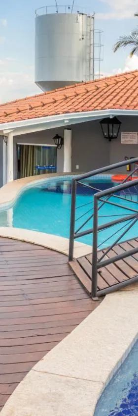 VOA Hotel Paraíso das Águas Bonito，位于博尼图的酒店