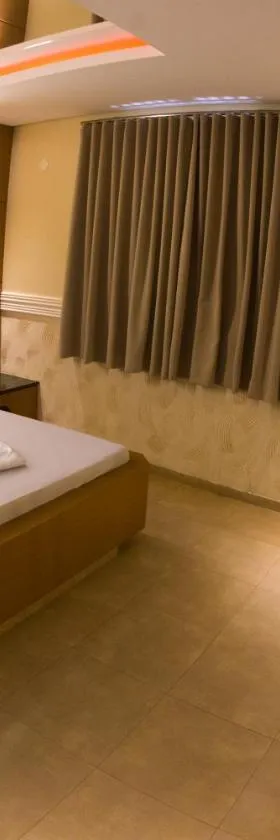 Chale Motel，位于保利尼亚的酒店