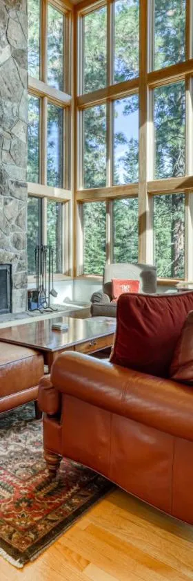 Black Butte Ranch: Hilltop Getaway，位于布莱克巴特牧场的酒店