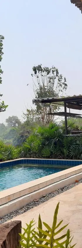 Chasorn Riverside Resort，位于塞友的酒店