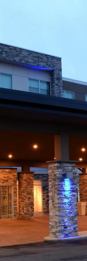 Holiday Inn Express & Suites - Pittsburgh - Monroeville by IHG，位于蒙罗维尔的酒店