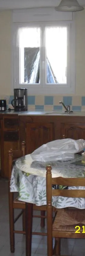 Maison - Chambre d’hôte située au cœur d Asfeld，位于Asfeld的酒店