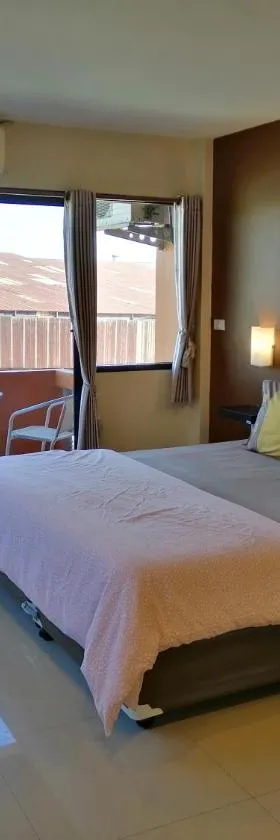 ศรีกรุงดีลักซ์โฮเตล，位于大城的酒店
