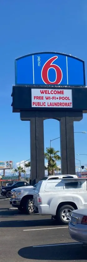 Motel 6 Bullhead City, Az - Laughlin，位于布尔海德市的酒店