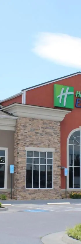 伍德斯托克谢南多厄谷快捷假日酒店，位于伍德斯托克的酒店