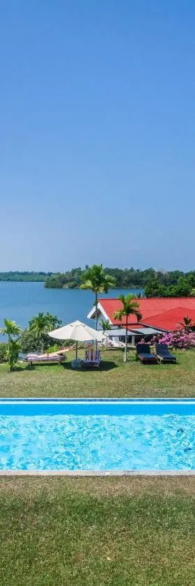 Kalla Bongo Lake Resort，位于希克杜沃的酒店