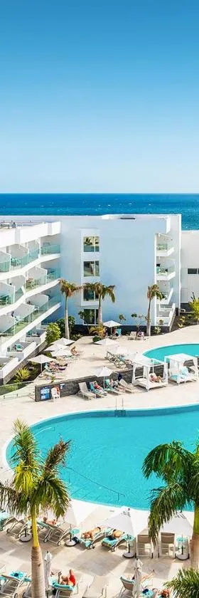 Hotel Lava Beach，位于卡门港的酒店