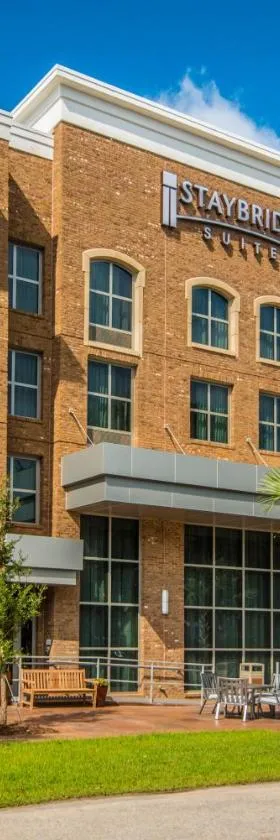 Staybridge Suites Charleston - Mount Pleasant by IHG，位于查尔斯顿的酒店