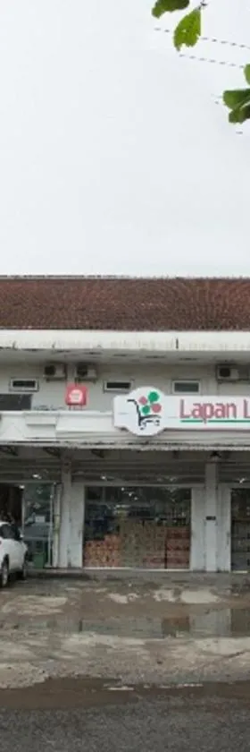 OYO 850 Lapan Lapan，位于班贾尔马辛的酒店