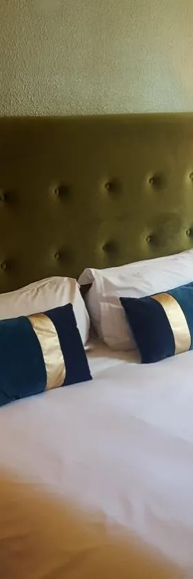 Euro Hôtel Paris Créteil，位于克雷泰伊的酒店