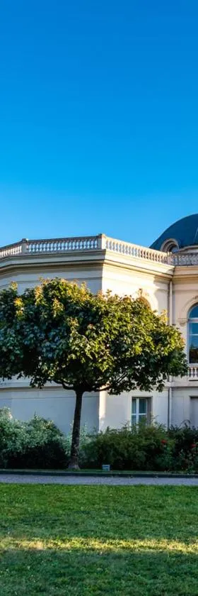 Grand Hotel et Centre Thermal d'Yverdon-les-Bains，位于伊韦尔东的酒店