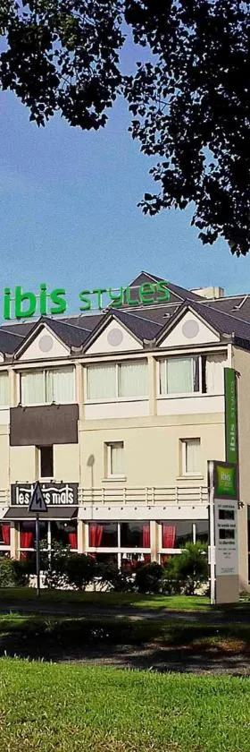 乌伊斯特勒昂宜必思尚品酒店，位于乌伊斯特勒昂的酒店