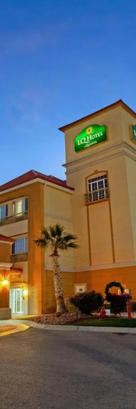 华雷斯城拉金塔旗下近美国领事馆LQ酒店，位于华雷斯城的酒店