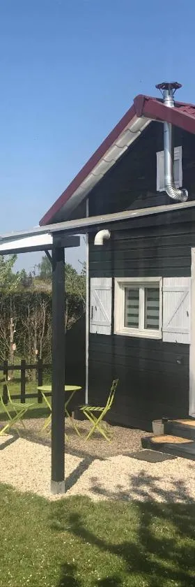 Petit Chalet Chez Marcelline，位于Amécourt的酒店
