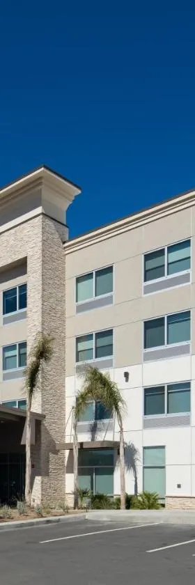 Holiday Inn Express & Suites - Murrieta by IHG，位于穆列塔的酒店
