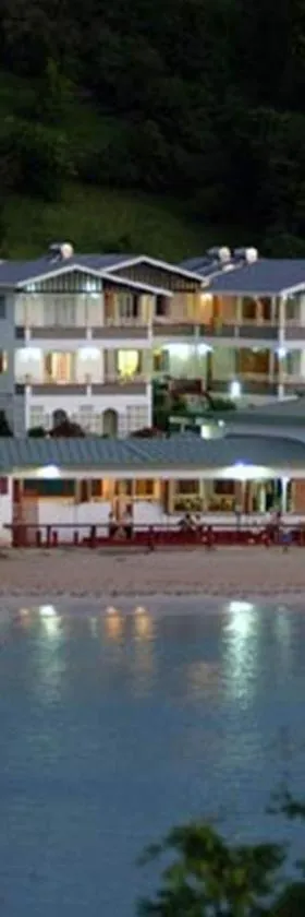 宝石假日海滩度假酒店，位于圣乔治的酒店
