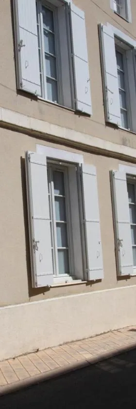La Maison DUFFOUR chambres d'hôtes avec Petit Déjeuner，位于Tonneins的酒店