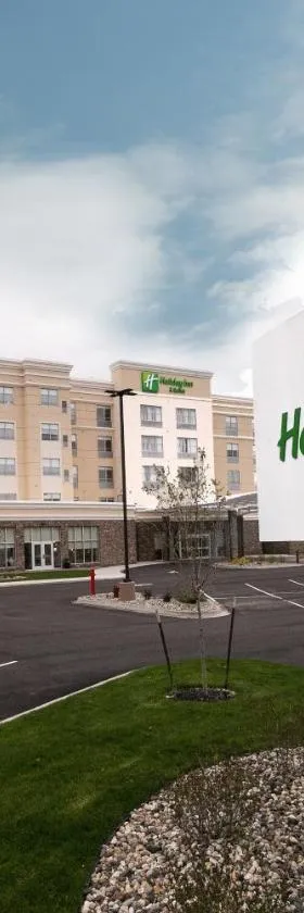 Holiday Inn Hotel & Suites - Mount Pleasant by IHG，位于芒特普莱森特的酒店