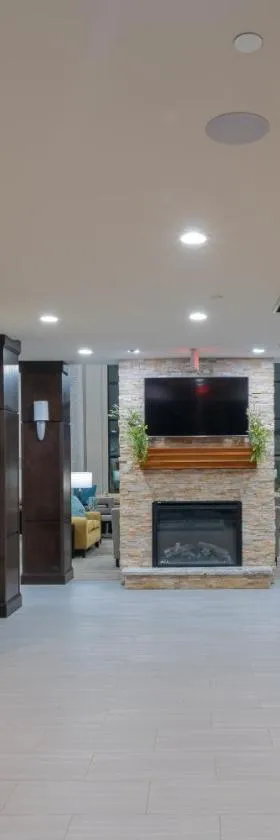Staybridge Suites Houston East - Baytown by IHG，位于贝敦的酒店