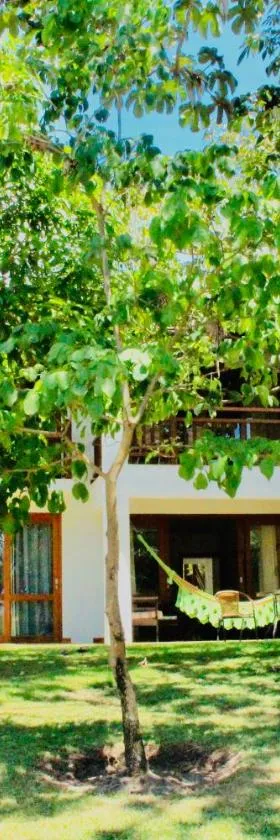 Casa Peixinho - Reserva Imbassaí 3 suítes，位于因巴塞的酒店