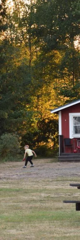 Kapellskärs camping，位于Gräddö的酒店