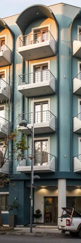 Premier Agrinio Heart Hotel，位于阿格里尼翁的酒店