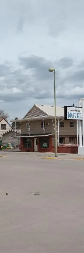 Townhouse Motel，位于Lusk的酒店