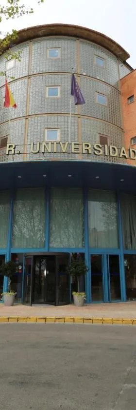 大学酒店，位于阿尔巴塞特的酒店